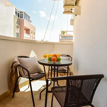 Cura Apartament *