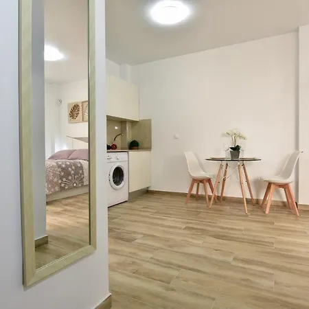 Cura Apartament